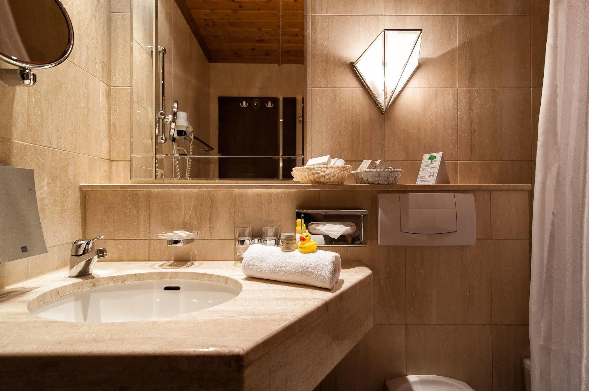Eibsee Hotel