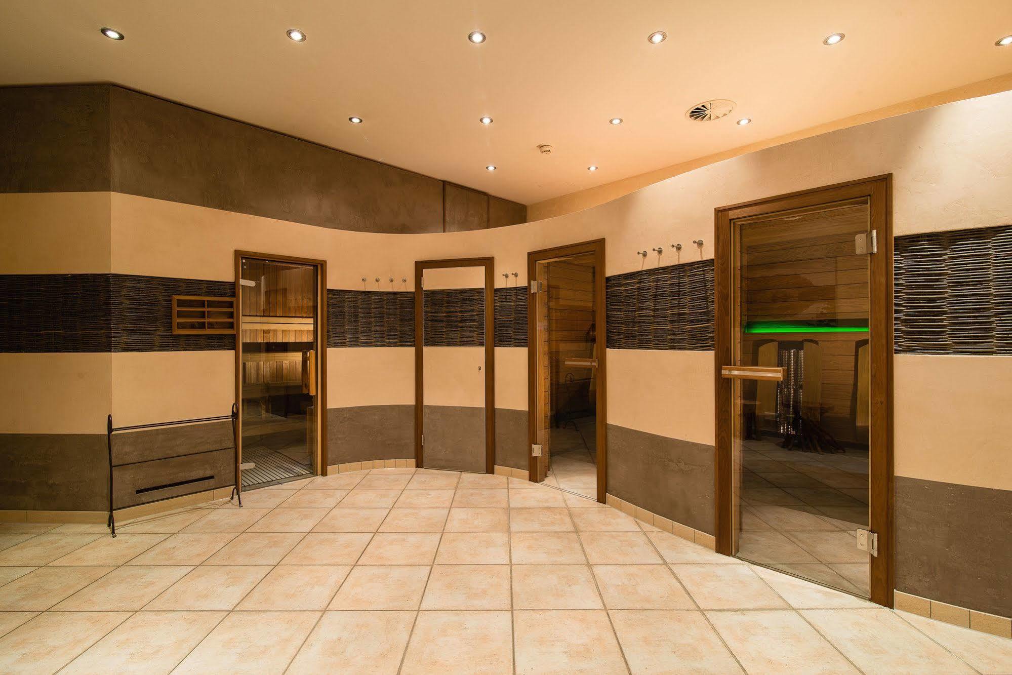 Eibsee Hotel 4*